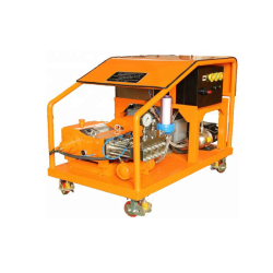 High pressure pump/high pressure cleaner